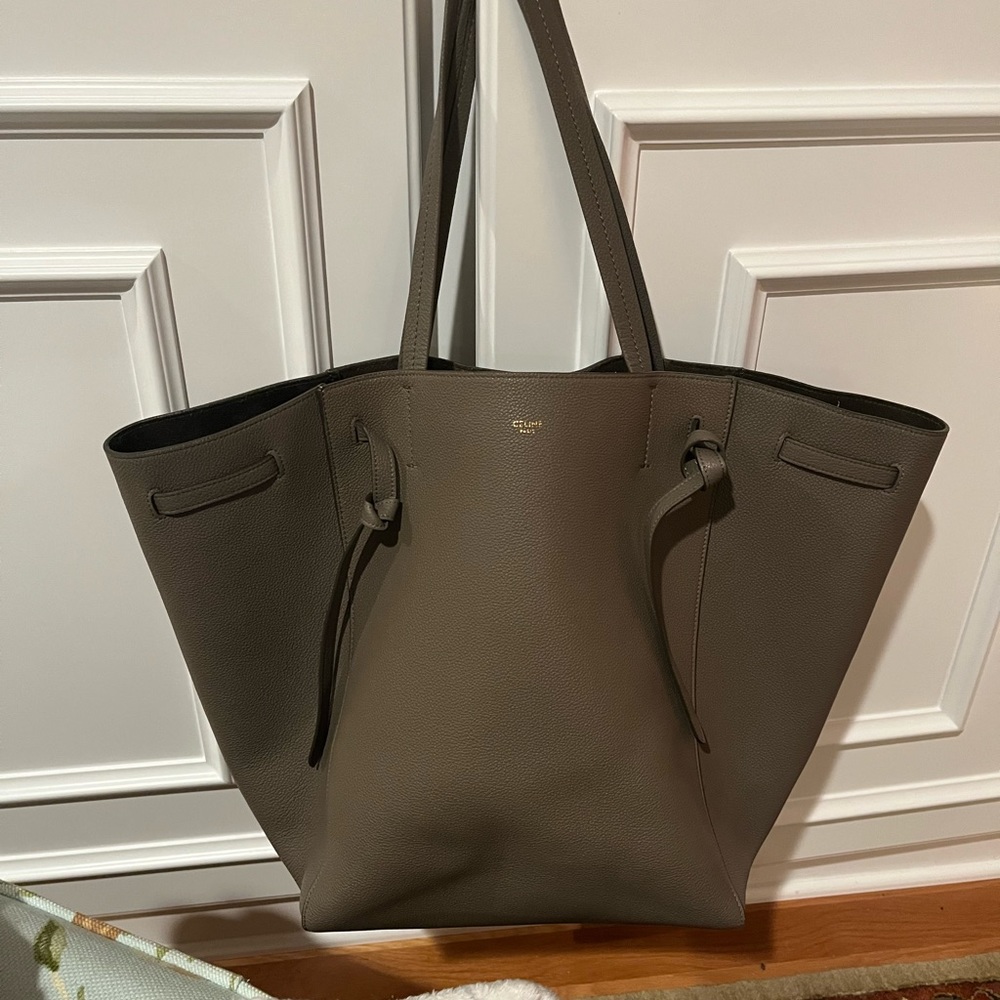 Celine Medium Cabas Phantom